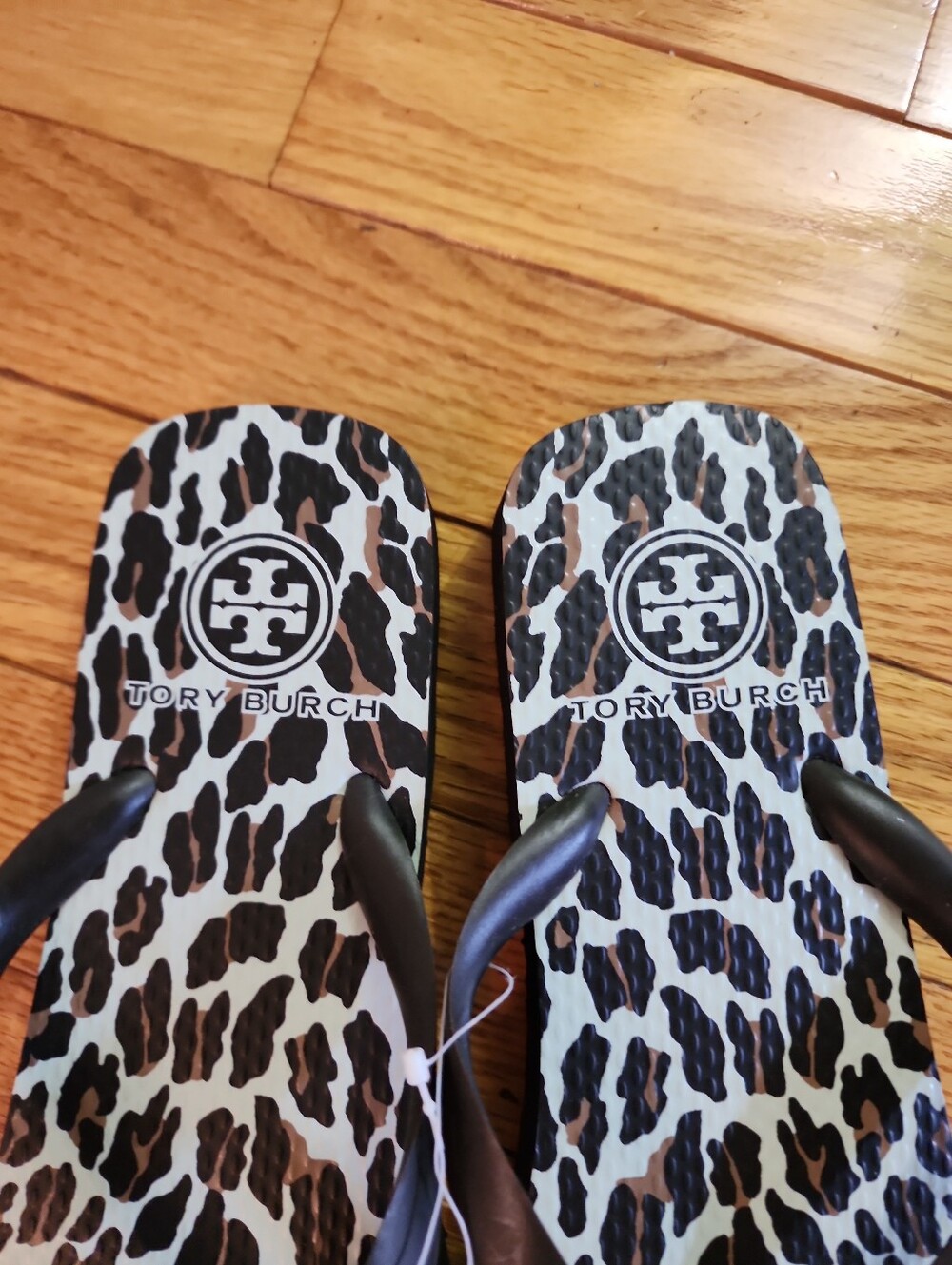 Tory Burch Women's Brown With  Leopard-Print Footbed Flip Flops with Gold Logo - Picture 3 of 8